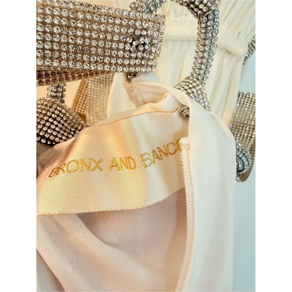 NEW BRONX AND BANCO Elegant White Cutout Plunge Brielle Diamond Gown - Picture 14 of 15